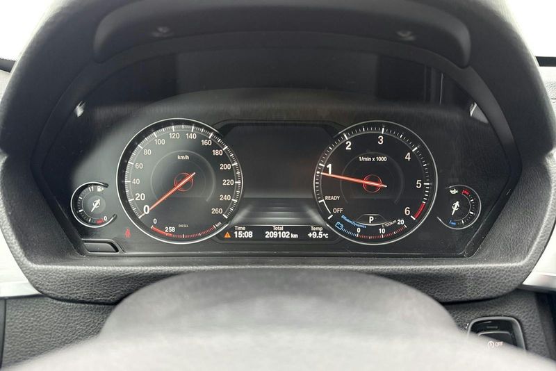 BMW 320 bild 11