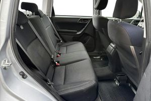 Subaru Forester bild 8