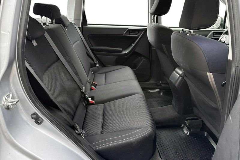 Subaru Forester bild 8