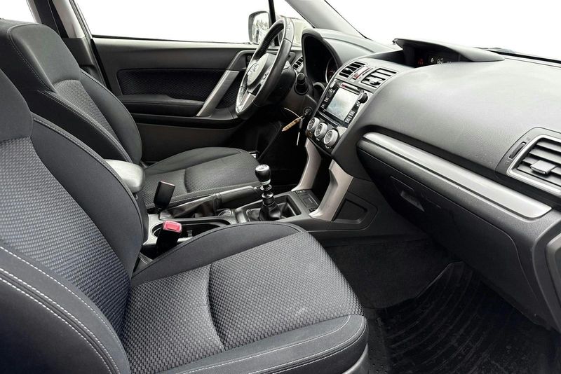 Subaru Forester bild 7