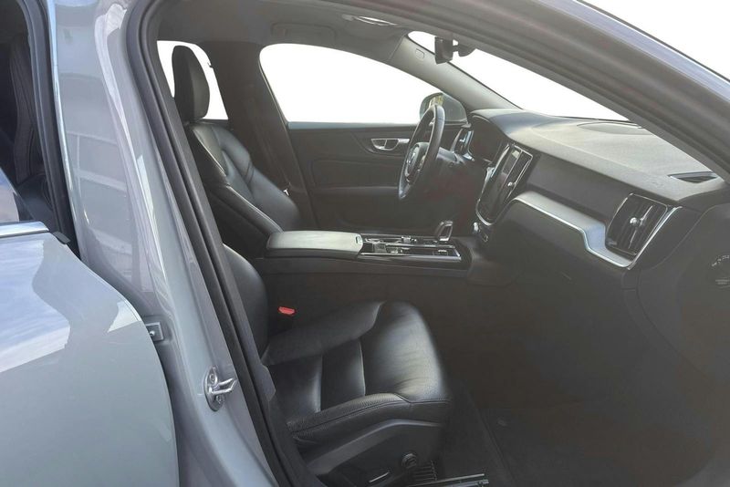 Volvo V60 bild 8