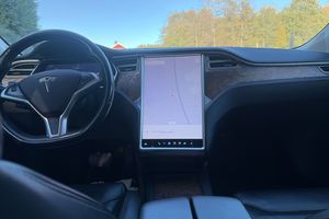 Tesla Model S bild 8