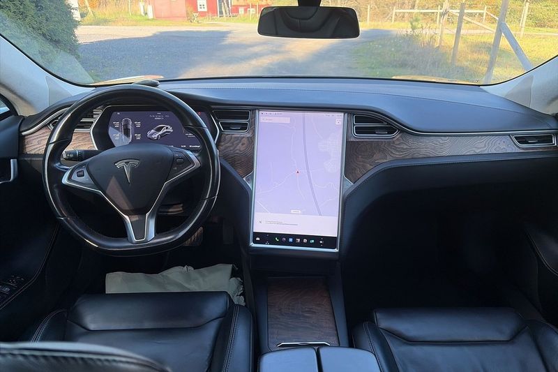 Tesla Model S bild 9