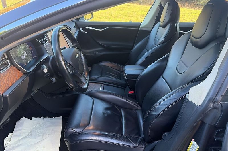 Tesla Model S bild 10