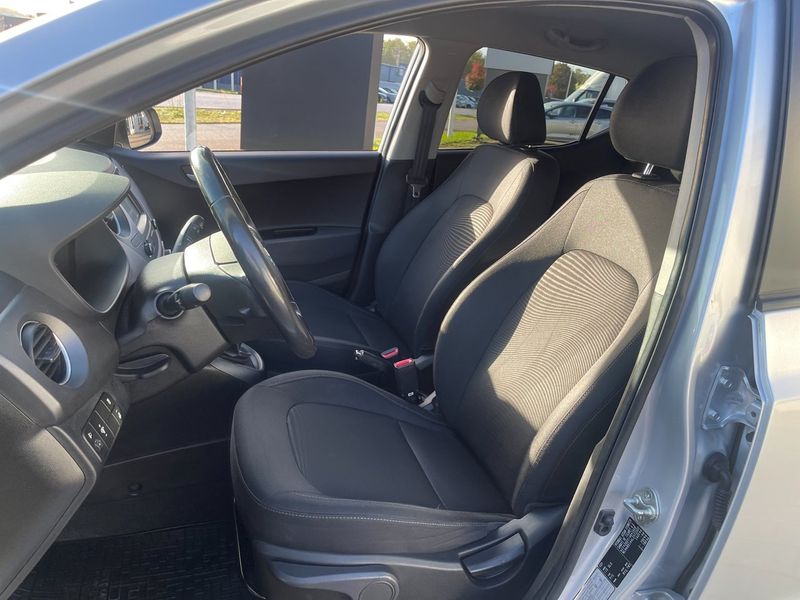 Hyundai i10 bild 12