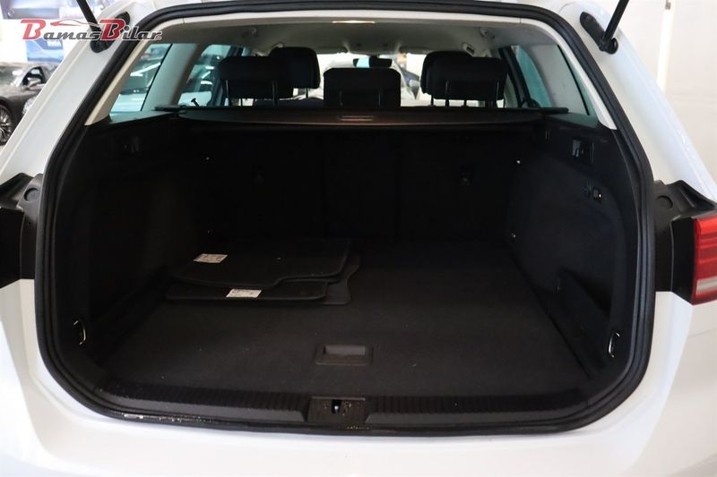 Volkswagen Passat bild 18