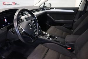 Volkswagen Passat bild 9
