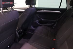 Volkswagen Passat bild 12