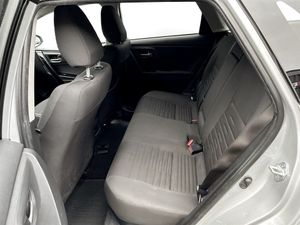 Toyota Auris bild 11
