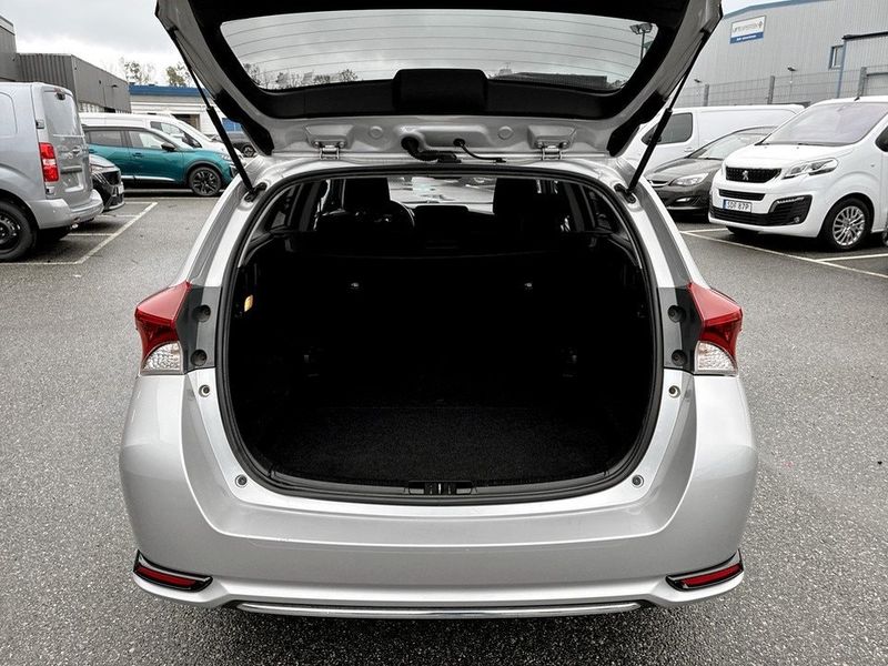 Toyota Auris bild 15