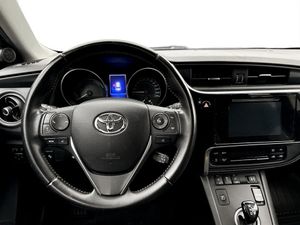 Toyota Auris bild 7