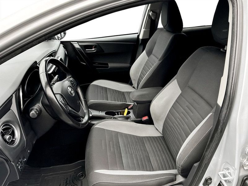 Toyota Auris bild 4