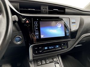 Toyota Auris bild 9