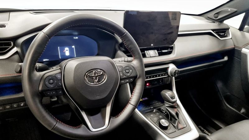 Toyota RAV4 bild 4