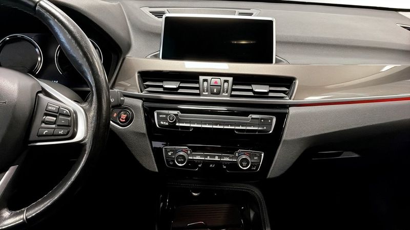 BMW X1 bild 12