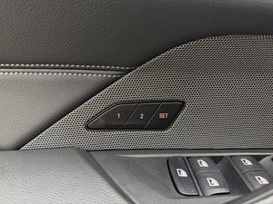 BMW i4 bild 34