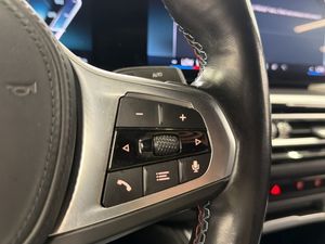BMW i4 bild 37