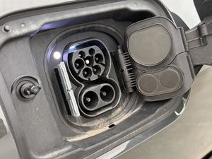 BMW i4 bild 13