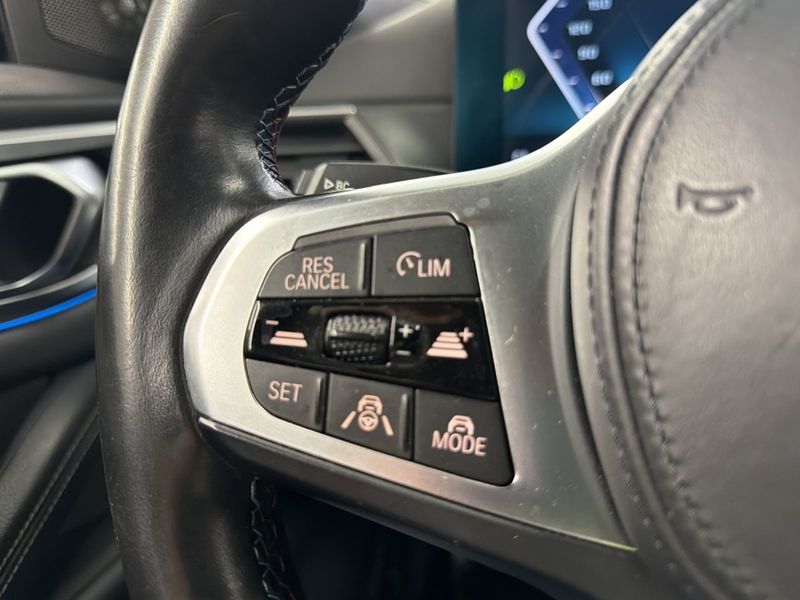 BMW i4 bild 35