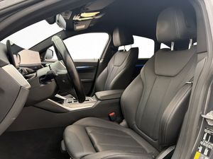 BMW i4 bild 16