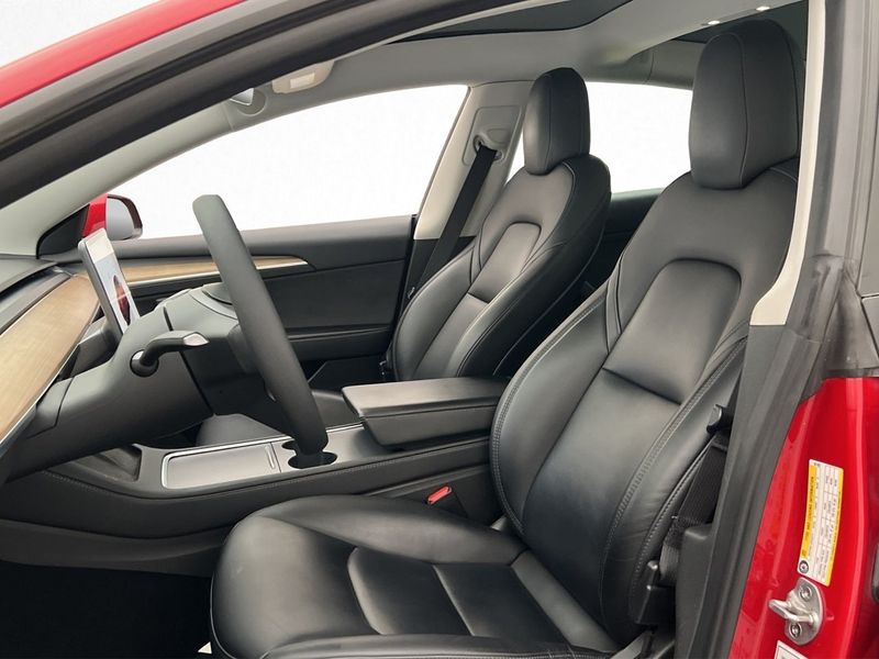 Tesla Model 3 bild 14