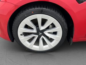 Tesla Model 3 bild 34