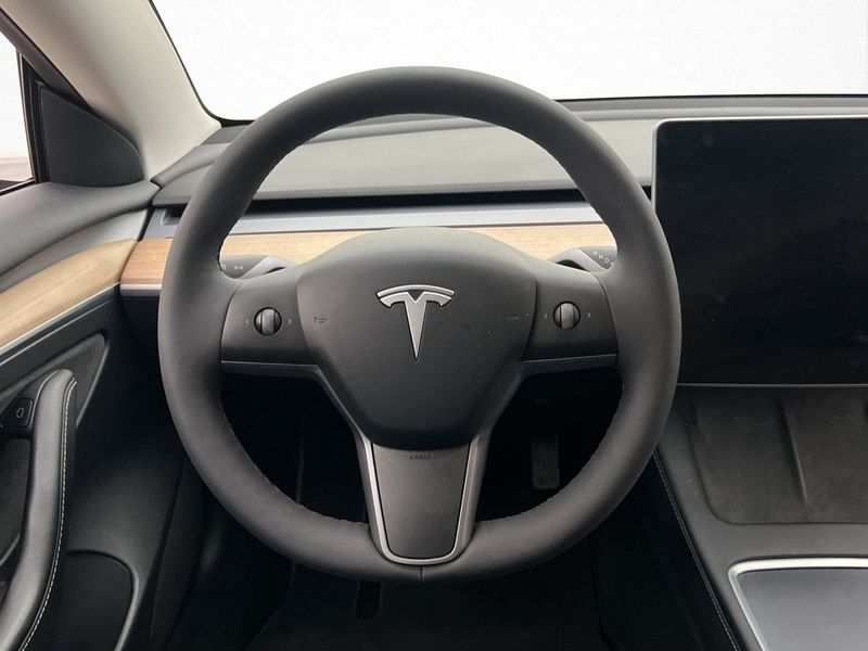 Tesla Model 3 bild 26
