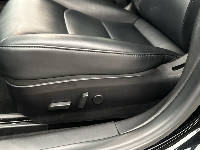 Tesla Model 3 bild 26