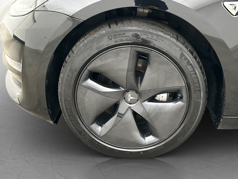 Tesla Model 3 bild 30