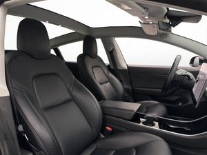Tesla Model 3 bild 13