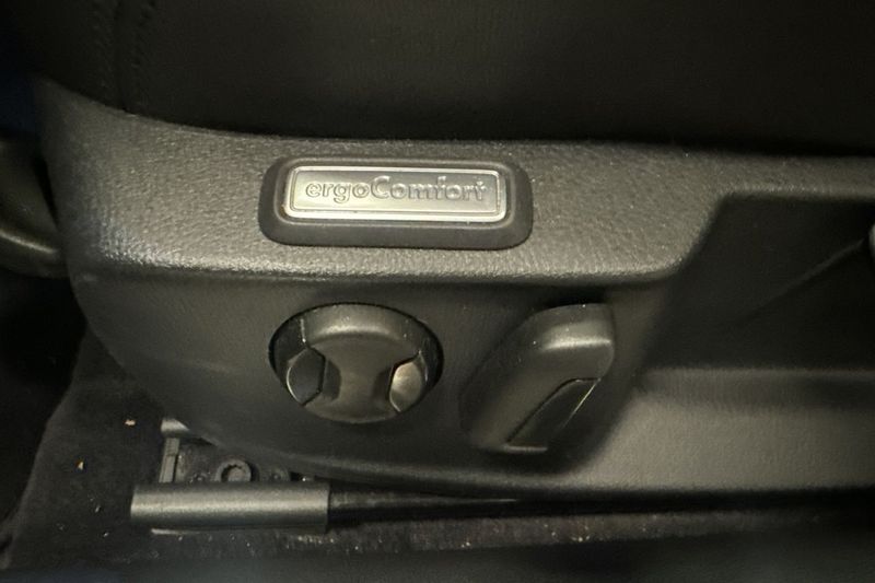Volkswagen Passat bild 16