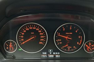 BMW 320 bild 10
