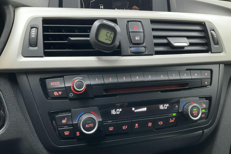 BMW 320 bild 11
