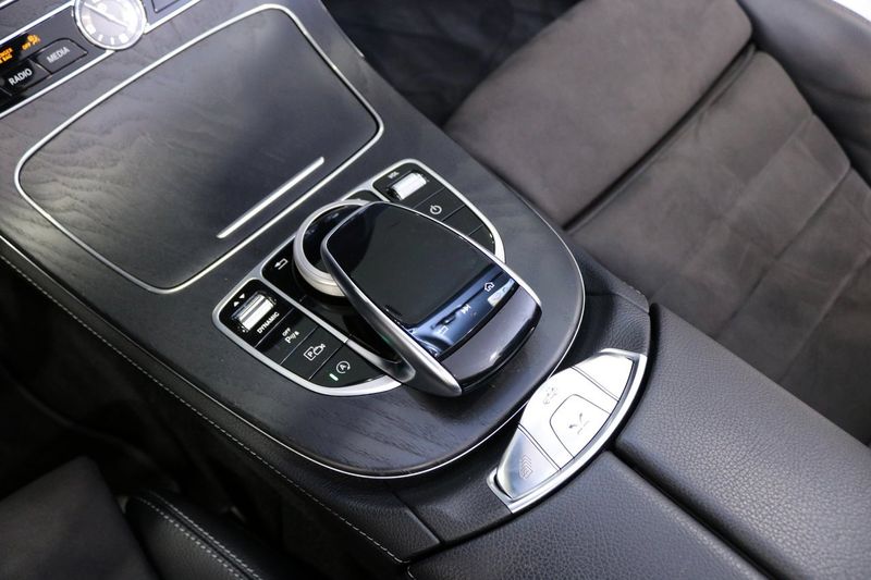 Mercedes E450 bild 23