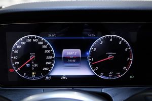 Mercedes E450 bild 32