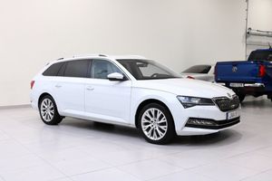 Skoda Superb bild 2
