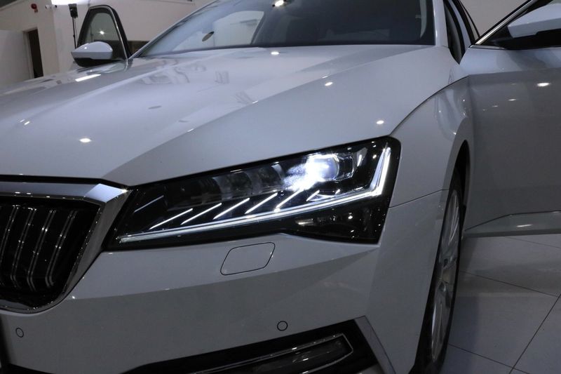 Skoda Superb bild 8