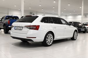 Skoda Superb bild 3