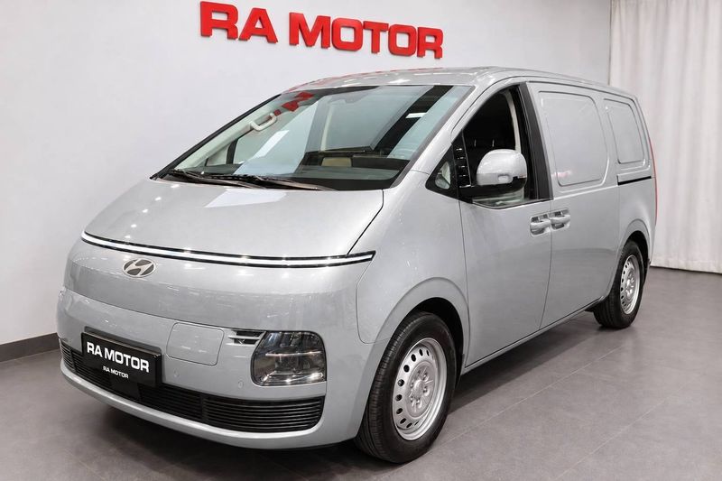 Hyundai Staria bild 2