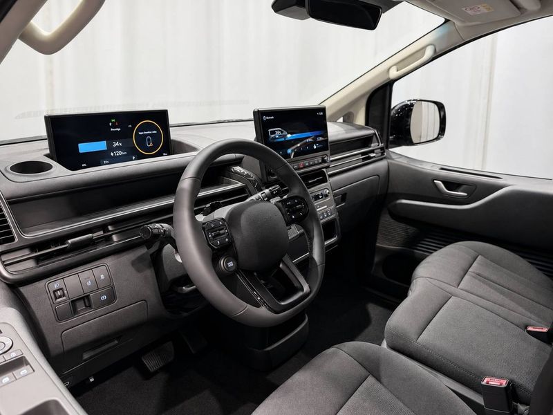 Hyundai Staria bild 5