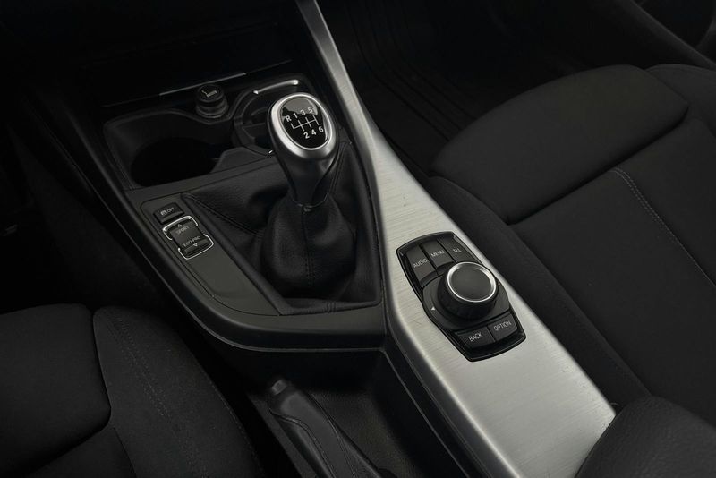 BMW 116 bild 12