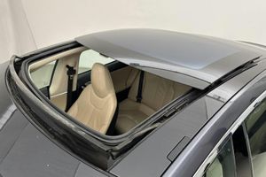 Tesla Model S bild 16