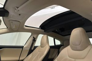 Tesla Model S bild 17