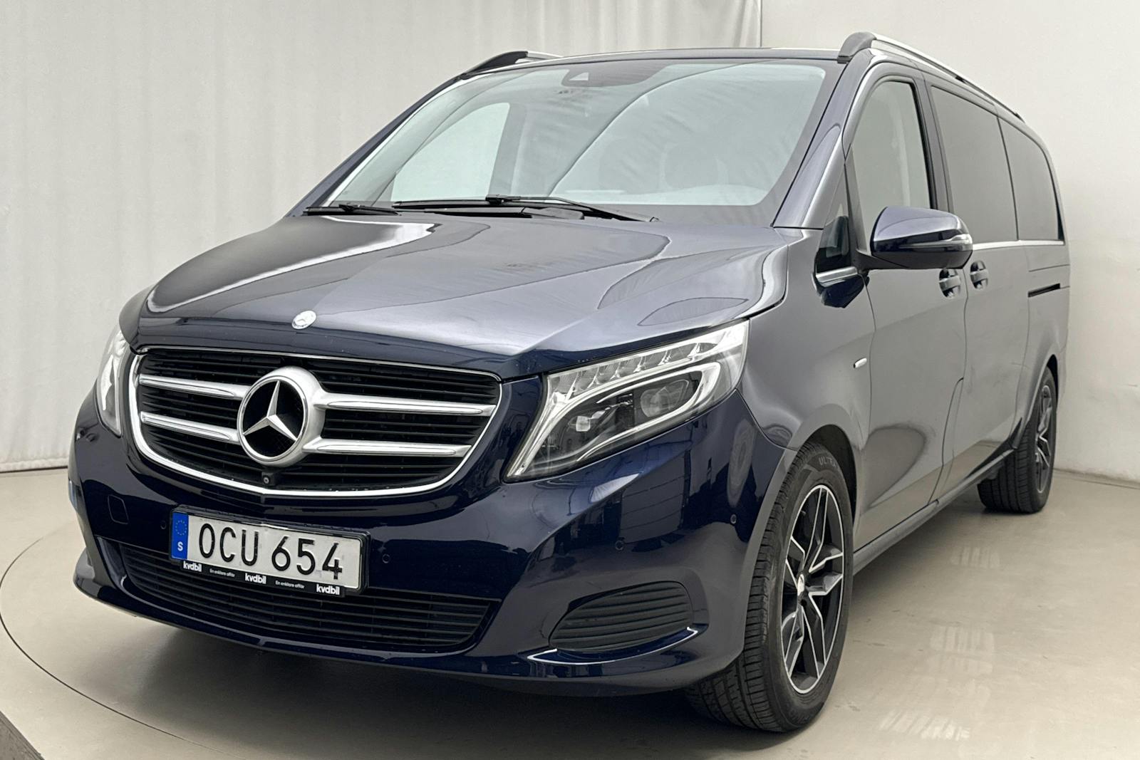 Mercedes V250