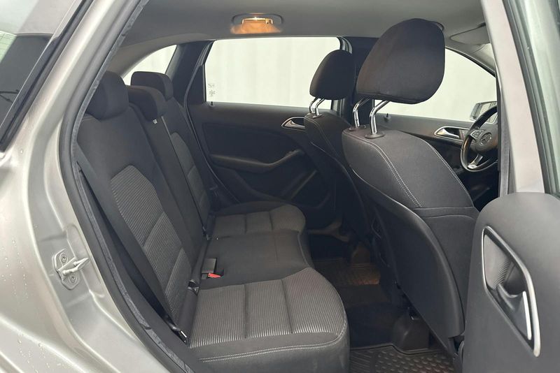 Mercedes B200 bild 8
