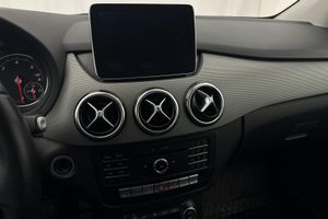 Mercedes B200 bild 12