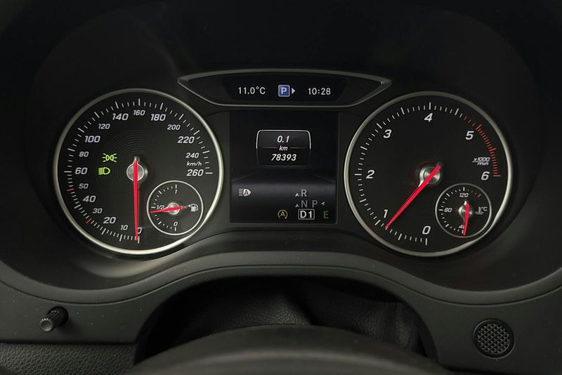 Mercedes B200 bild 10