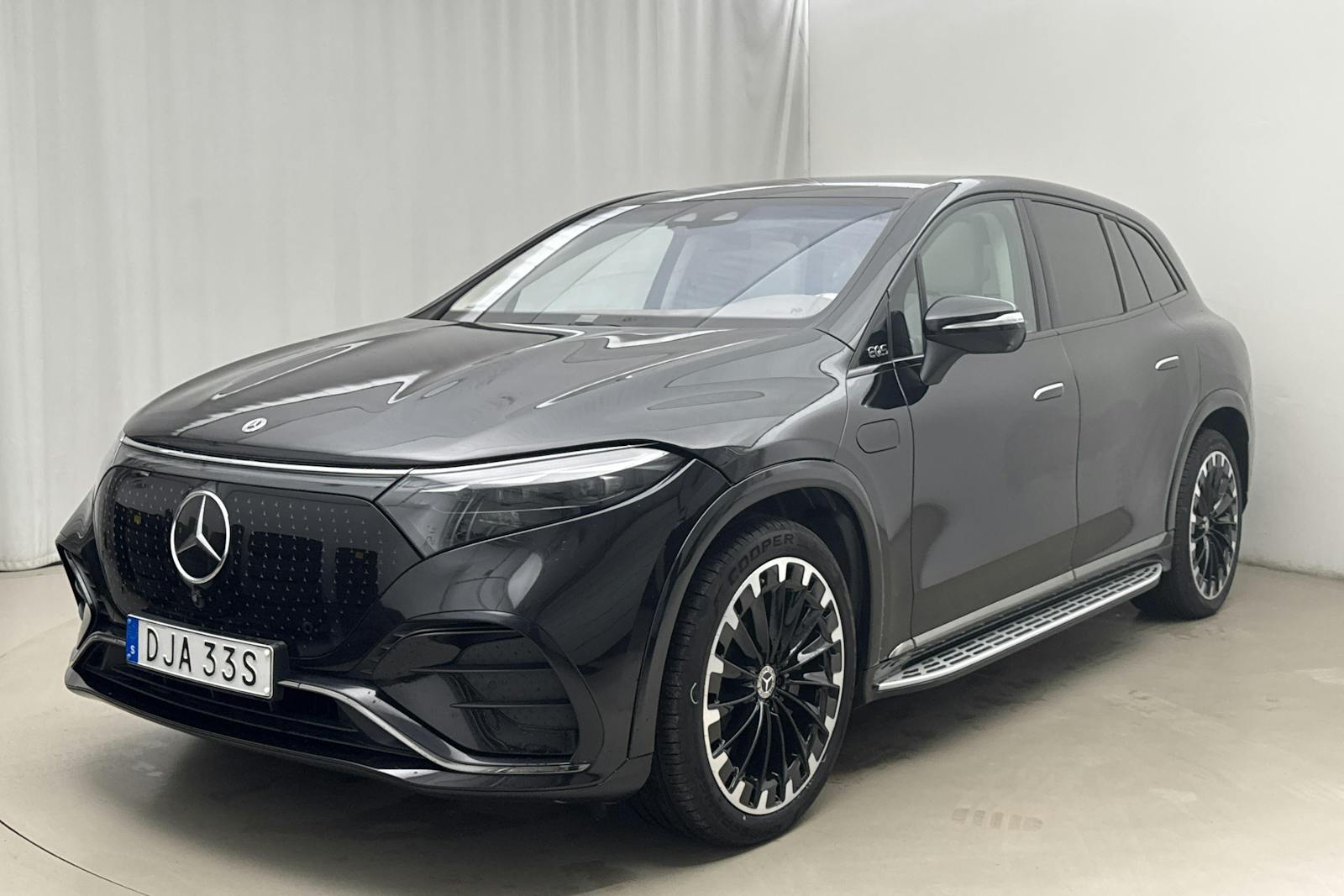 Mercedes EQS450 SUV
