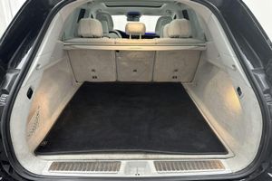 Mercedes EQS450 SUV bild 9