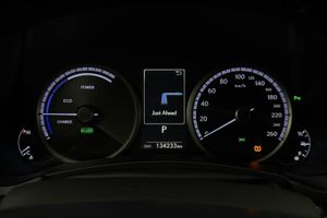Lexus NX bild 10
